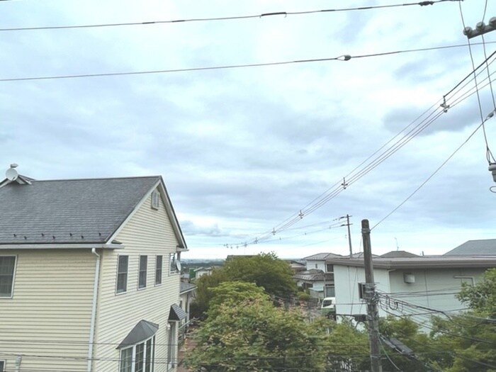 物件内観写真15　(室内からの展望)