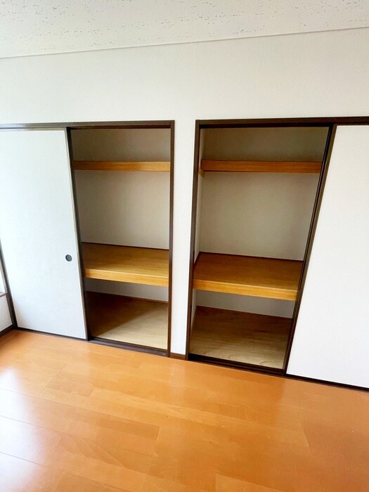 物件内観写真13　(収納)