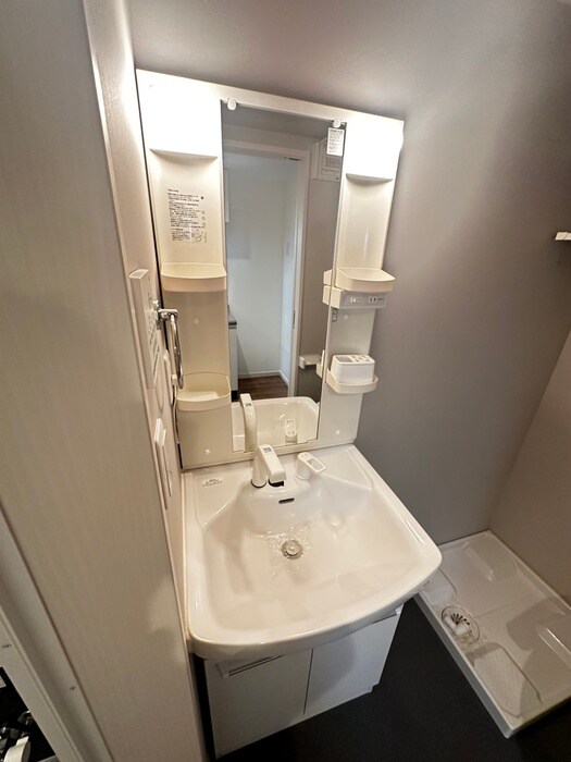 物件内観写真11　(洗面)