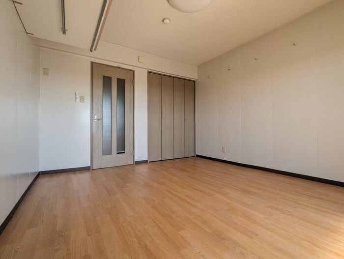 物件内観写真17　(居室)