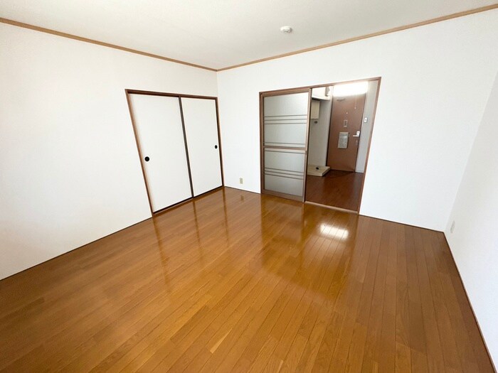 物件内観写真10　(居室)