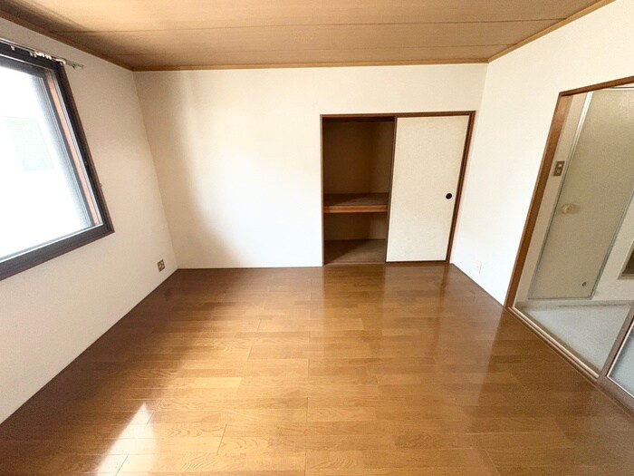 物件内観写真11　(居室)