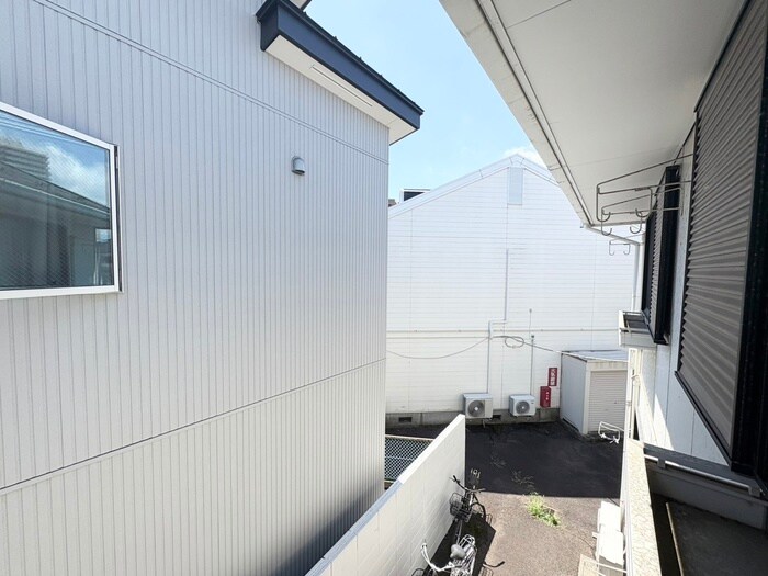 物件内観写真20　(室内からの展望)