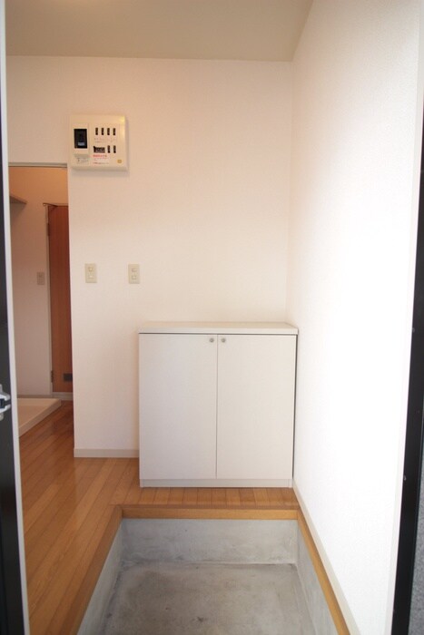 物件内観写真22　(玄関)