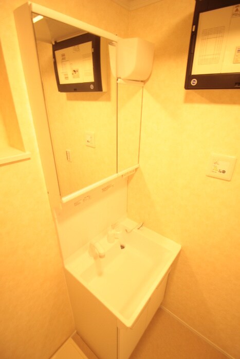 物件内観写真11　(洗面)