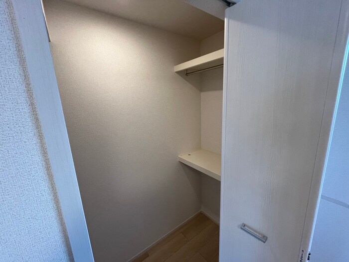 物件内観写真14　(収納)