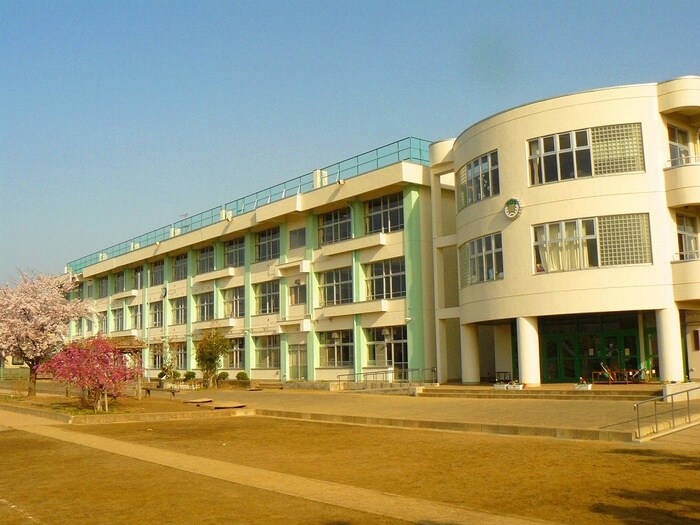 岡田小学校