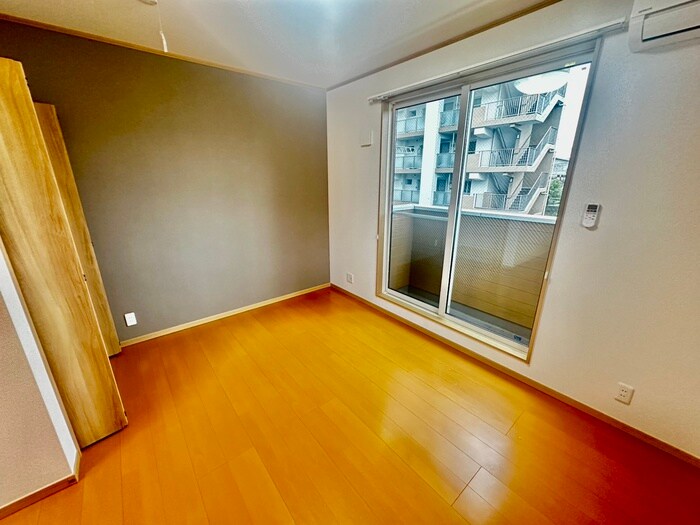 物件内観写真10　(居室)