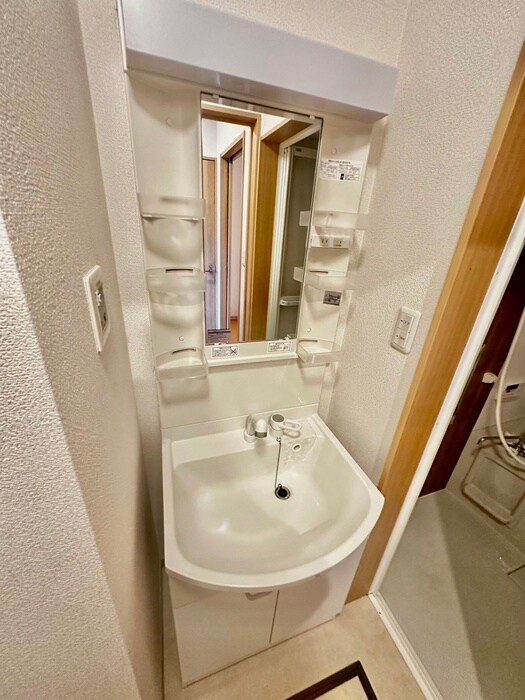 物件内観写真14　(洗面)