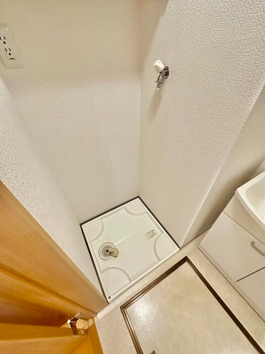 物件内観写真15　(洗濯機置場)