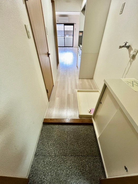 木町通ＴＫビルの玄関