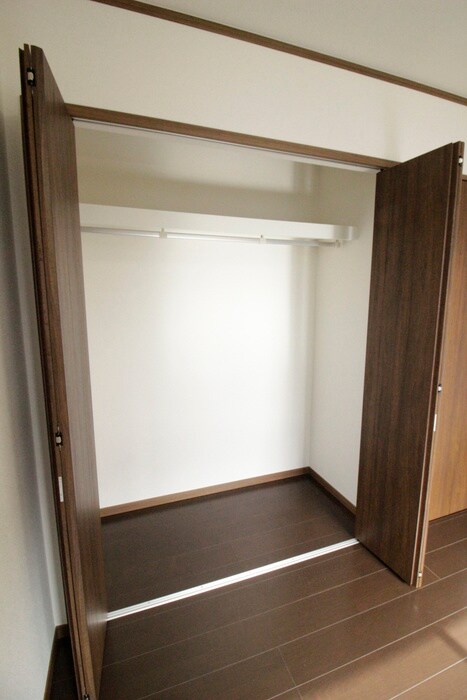 物件内観写真13　(収納)