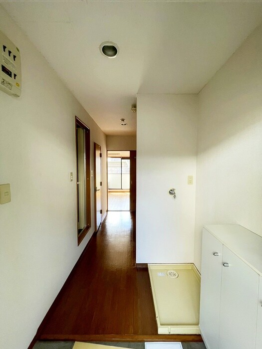 物件内観写真18　(廊下)