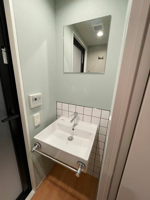 物件内観写真13　(洗面)