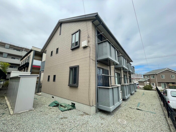 物件外観写真2　(外観写真)