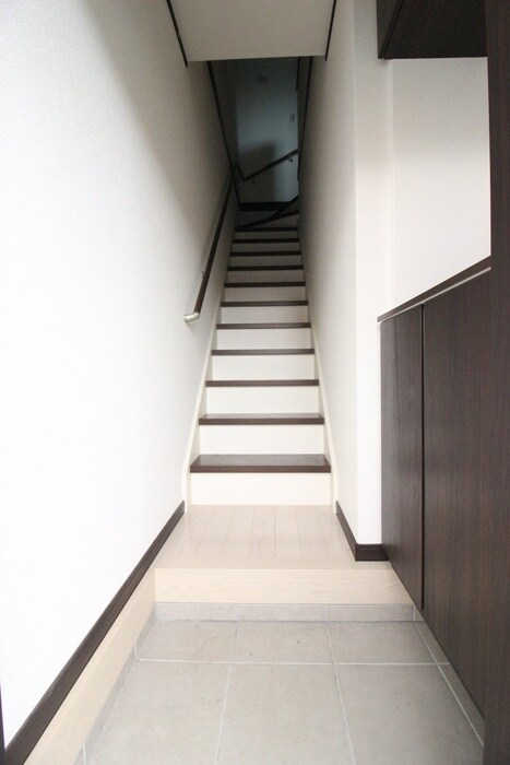 物件内観写真16　(廊下)