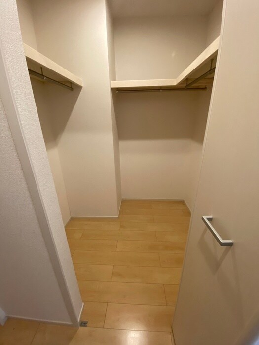 物件内観写真15　(収納)