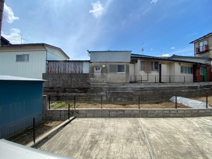 物件内観写真17　(室内からの展望)