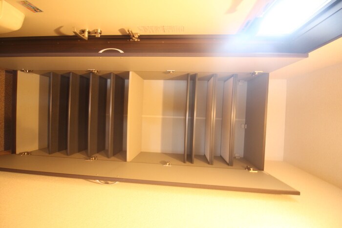 物件内観写真16　(靴箱)