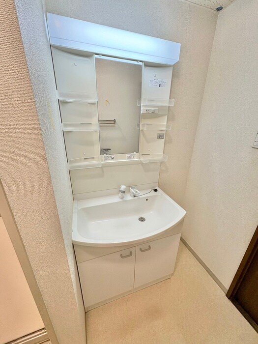 物件内観写真11　(洗面)