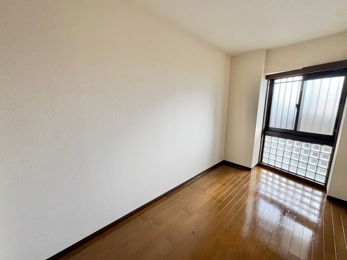 物件内観写真18　(居室)