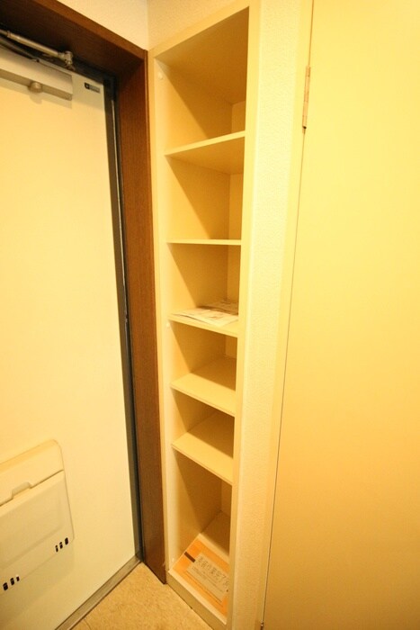 物件内観写真15　(靴箱)