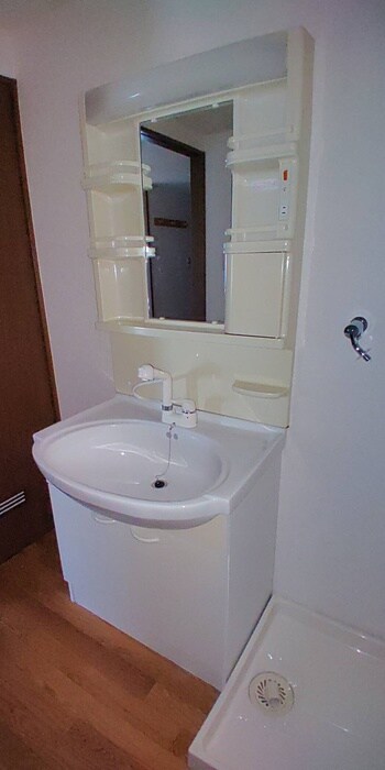 物件内観写真10　(洗面)