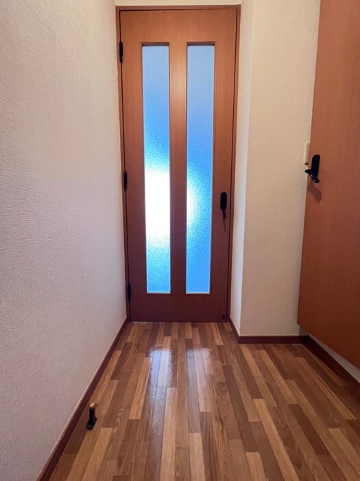 物件内観写真10　(廊下)