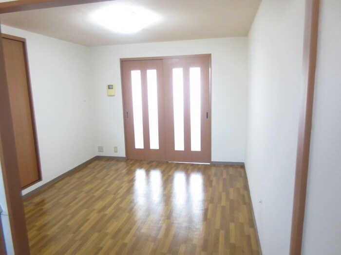 物件内観写真21　(居室)