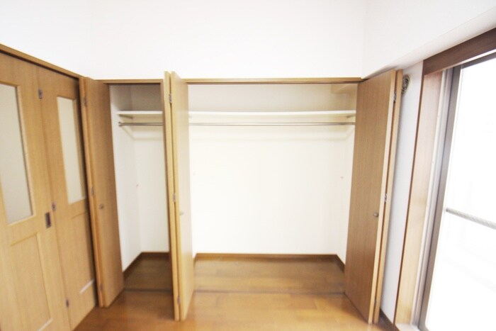 物件内観写真12　(収納)