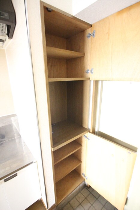 物件内観写真13　(靴箱)