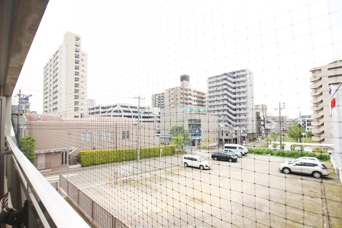 物件内観写真17　(室内からの展望)