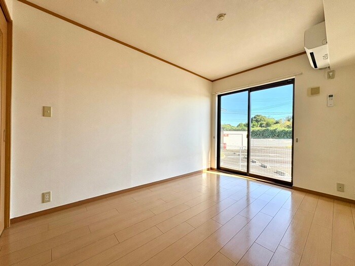 物件内観写真5　(居室)