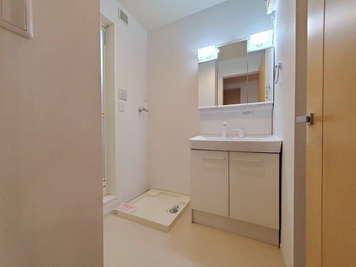 物件内観写真6　(洗面)