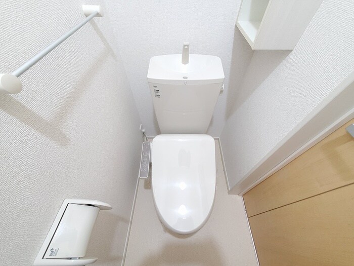 物件内観写真7　(トイレ)