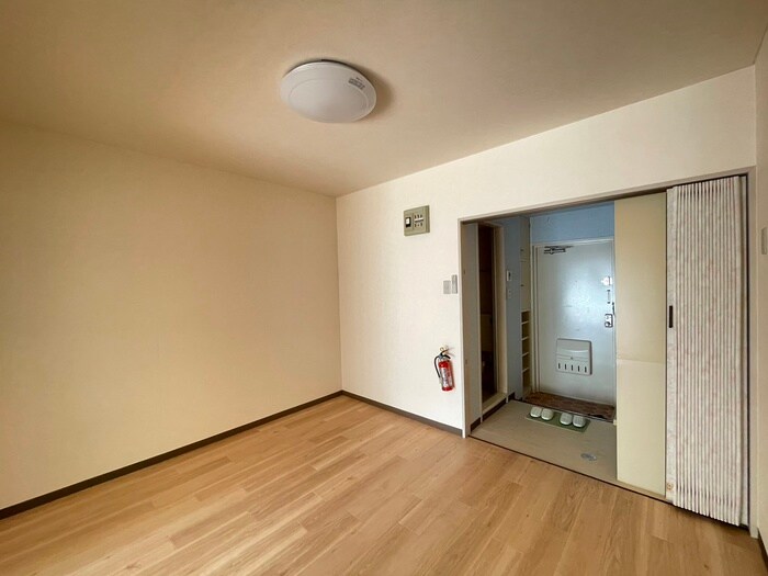 物件内観写真10　(居室)