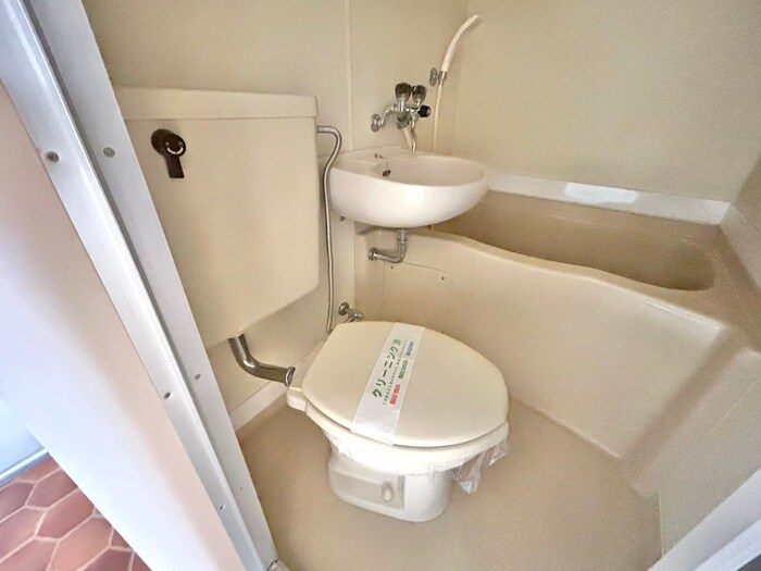 物件内観写真14　(トイレ)