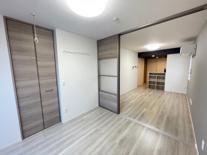 物件内観写真8　(居室)