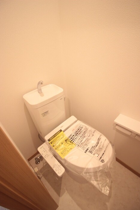 物件内観写真13　(トイレ)