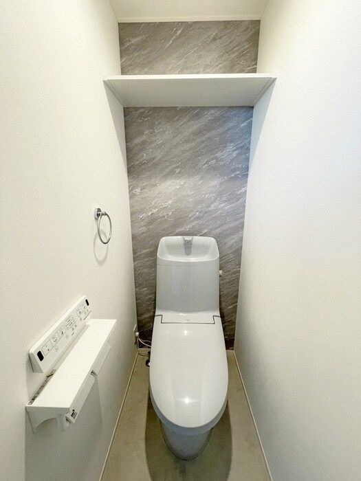 物件内観写真12　(トイレ)