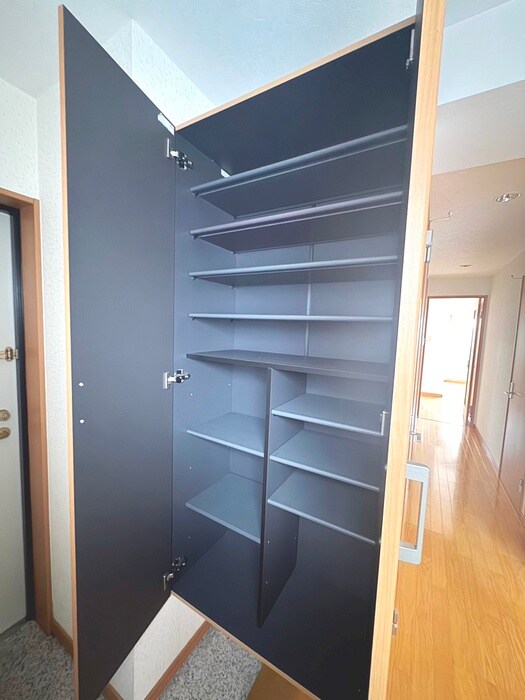 物件内観写真18　(靴箱)