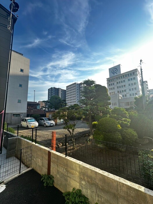 物件内観写真13　(室内からの展望)