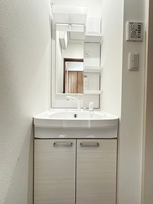 物件内観写真16　(洗面)