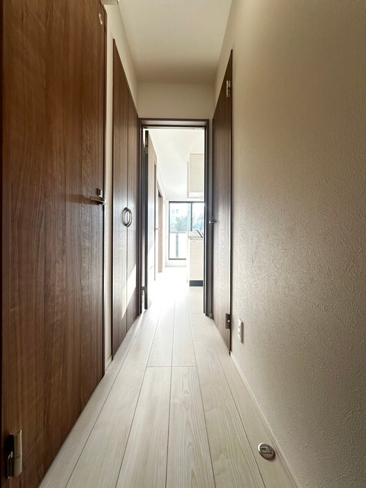物件内観写真20　(廊下)