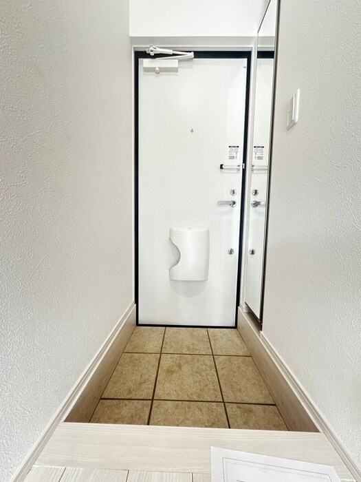 物件内観写真21　(玄関)