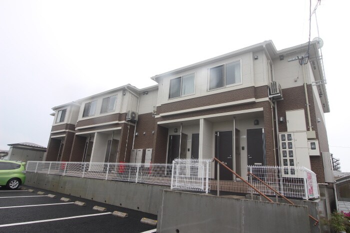 物件外観写真1　(外観写真)