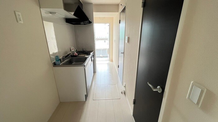 物件内観写真18　(廊下)