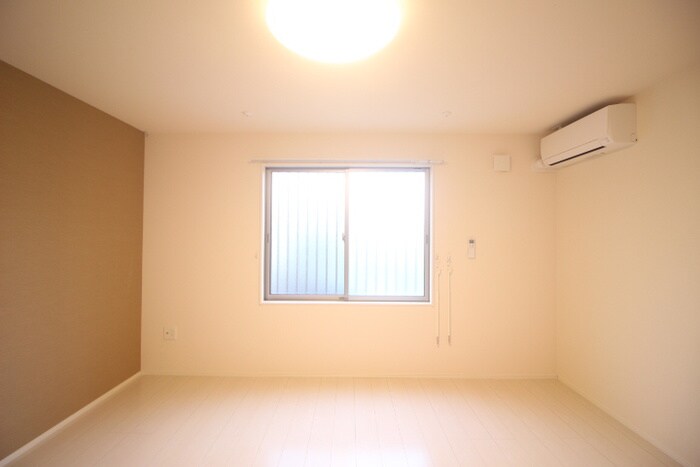 物件内観写真19　(居室)