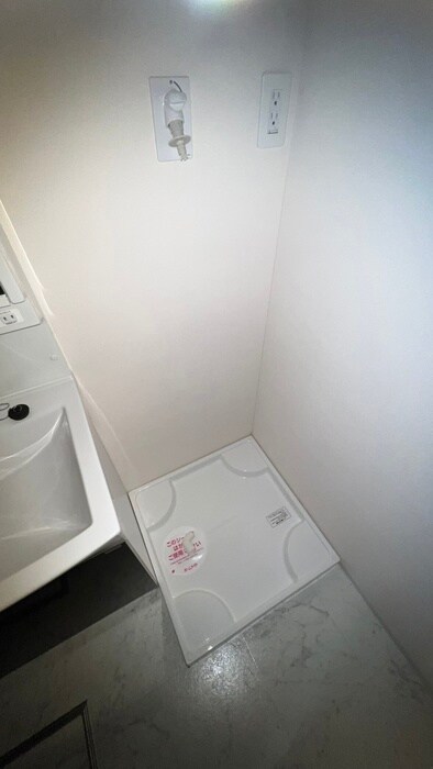 物件内観写真21　(洗濯機置場)