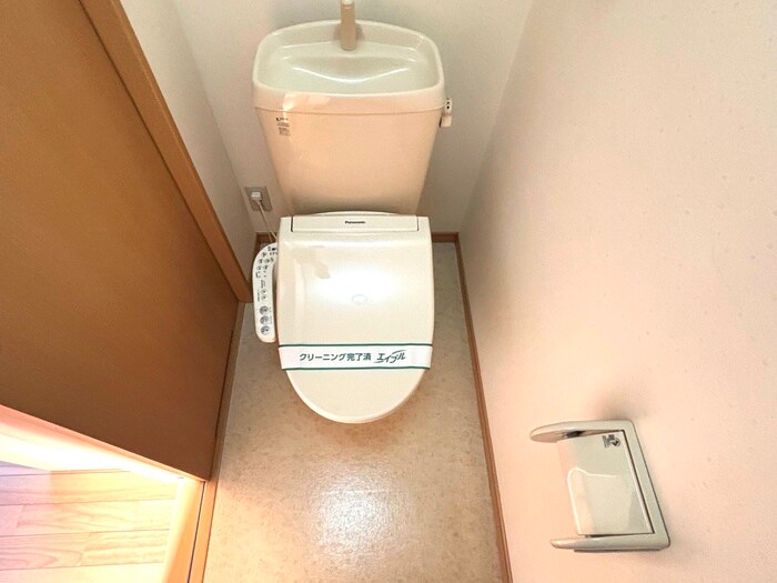 物件内観写真14　(トイレ)